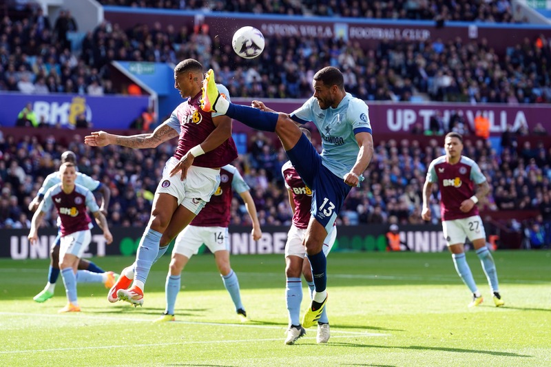 Aston Villa vs Brentford - Gặp khó trước Bầy Ong